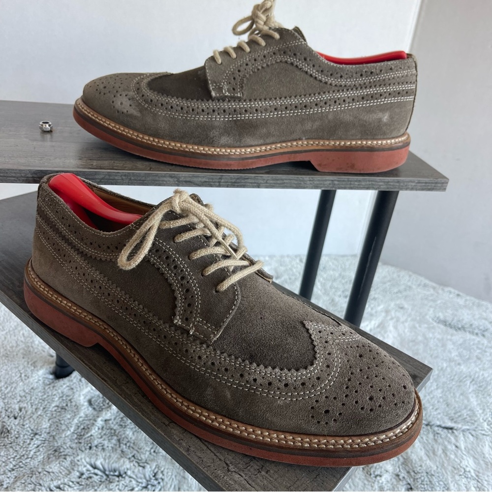 1901 Mens Suede Wingtip Light Weight Shoes Size 8.5